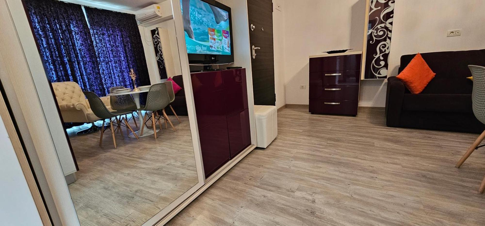Luxury Aparthotel Promenada In Building Stefan Prima Linie La Mare Нэводари Экстерьер фото