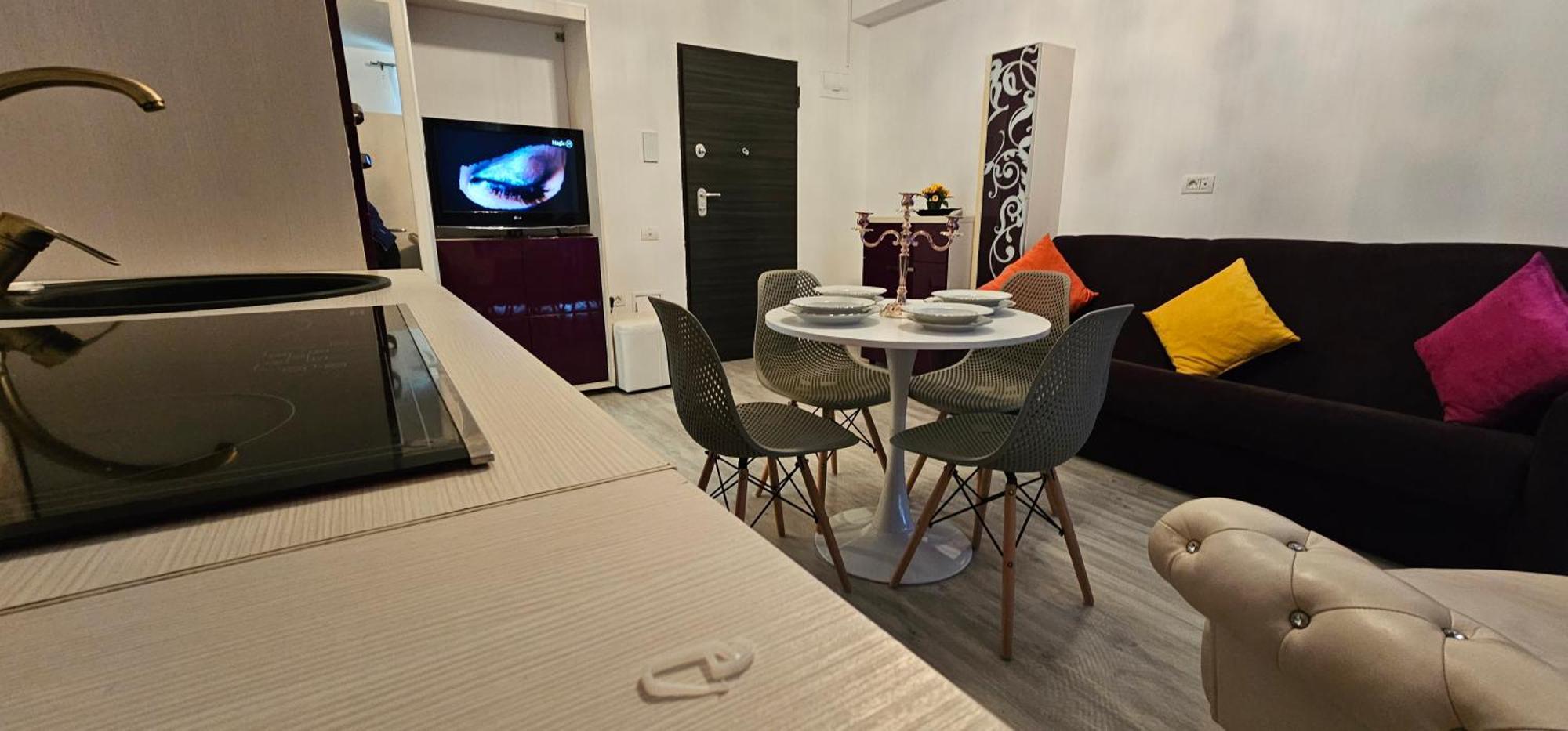 Luxury Aparthotel Promenada In Building Stefan Prima Linie La Mare Нэводари Экстерьер фото